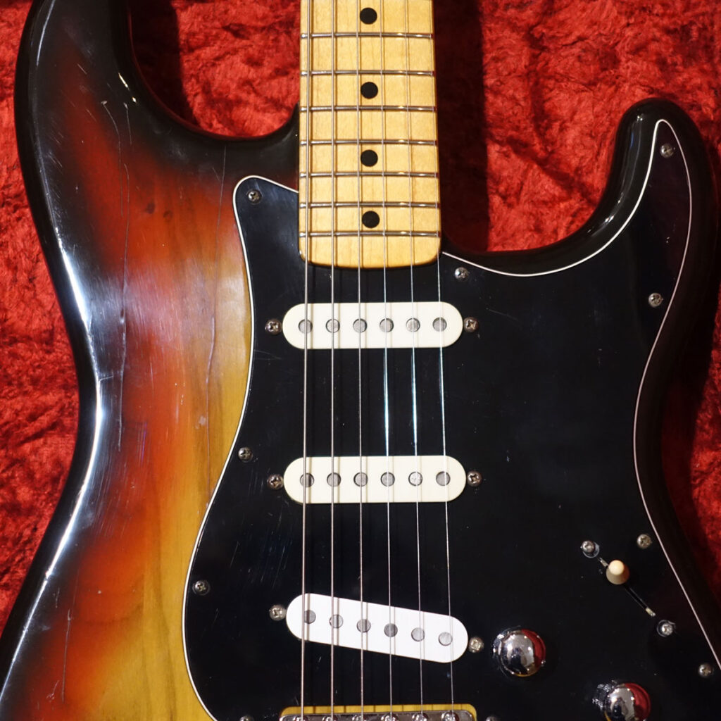 中古】Fender / Stratocaster Modified Sunburst Maple Fingerboard