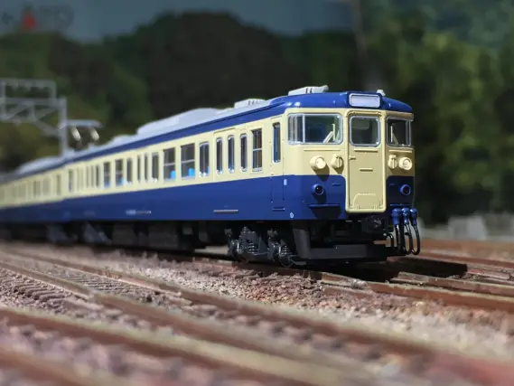 KATO 115系300番台 横須賀色を弄る。ちょっとグレードアップ 10-1271