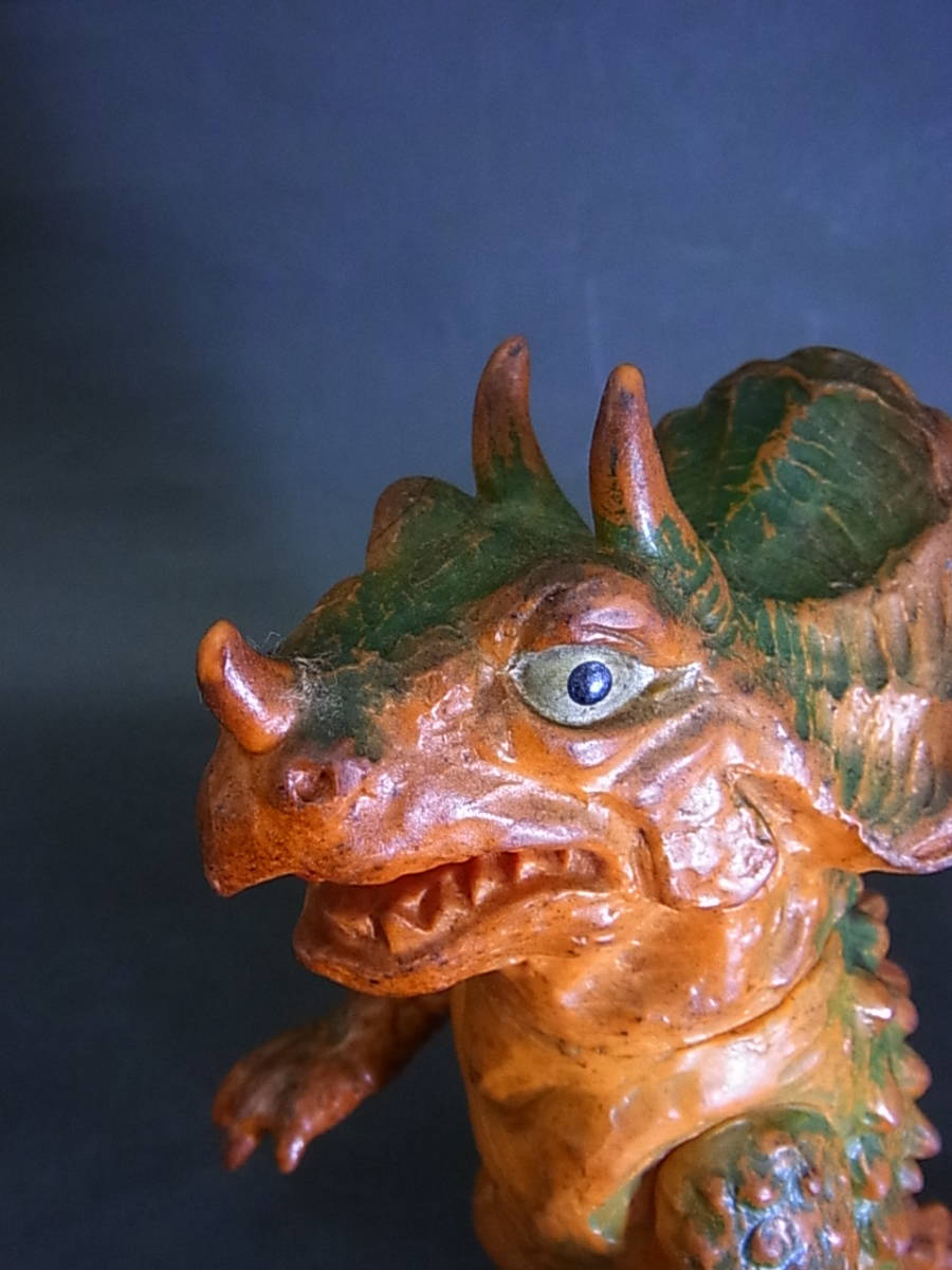 Yahoo!オークション - 当時物 三浦トーイ パチ怪獣 トリケラン ソフビ