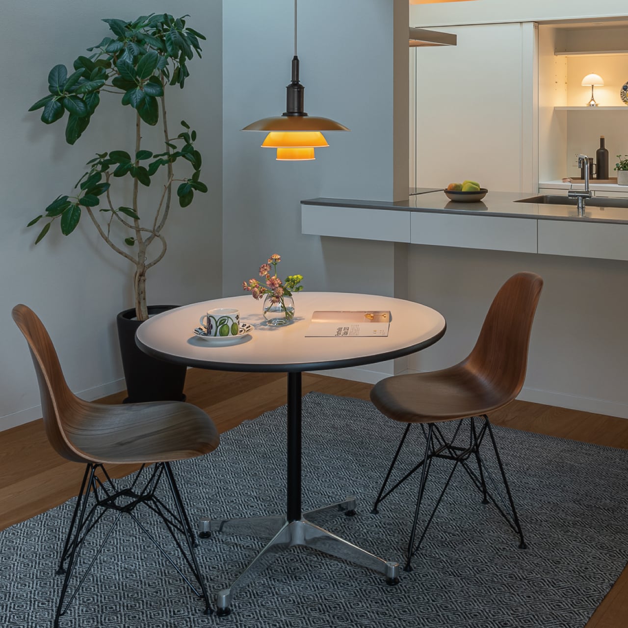 イームズテーブル（丸形）/ コントラクトベース / Φ90.5×H70cm