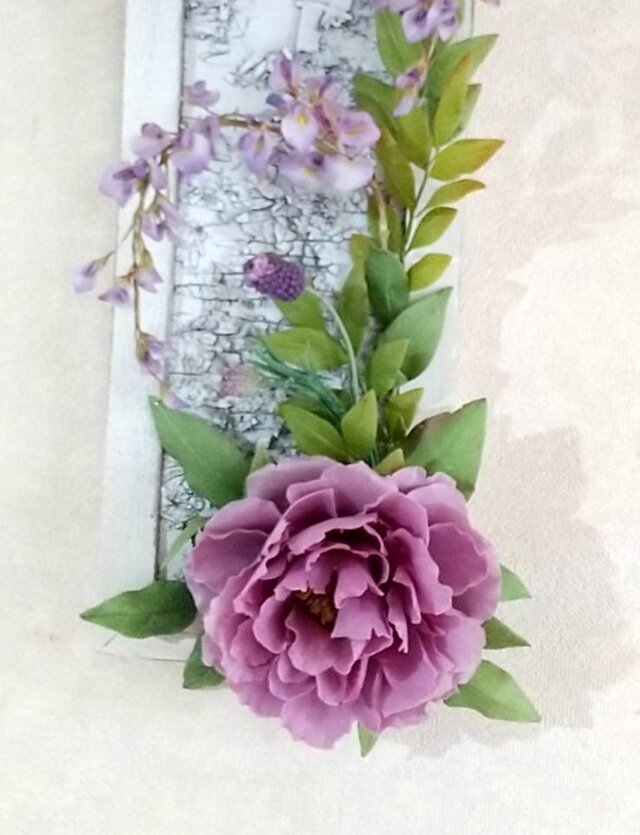 ☆クレイフラワー作品（藤の花の壁掛け）☆ | iichi 日々の暮らしを