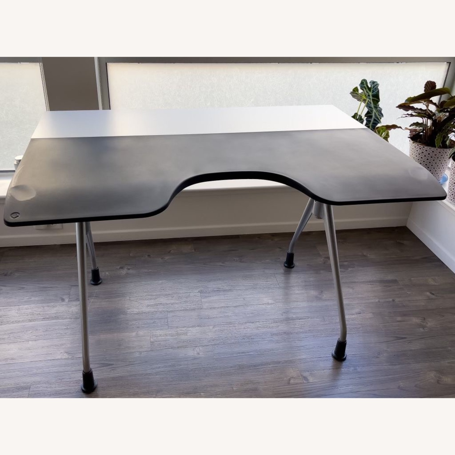 Herman Miller Envelop Desk - AptDeco