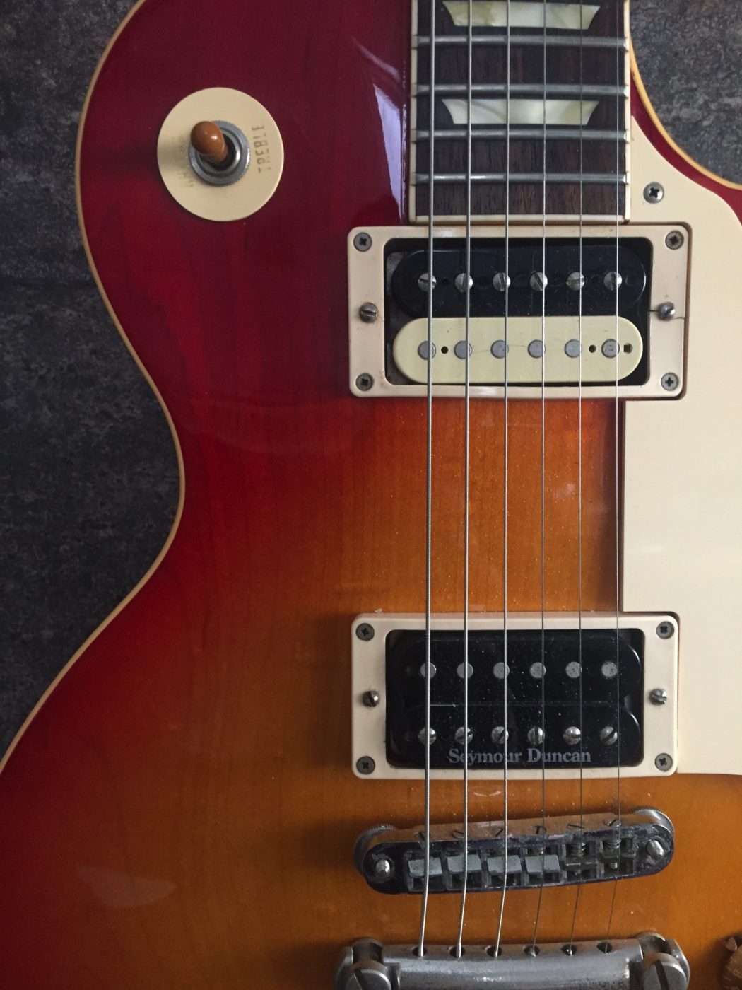 Orville Les Paul Standard - ハイボールマンは今日も呑む。