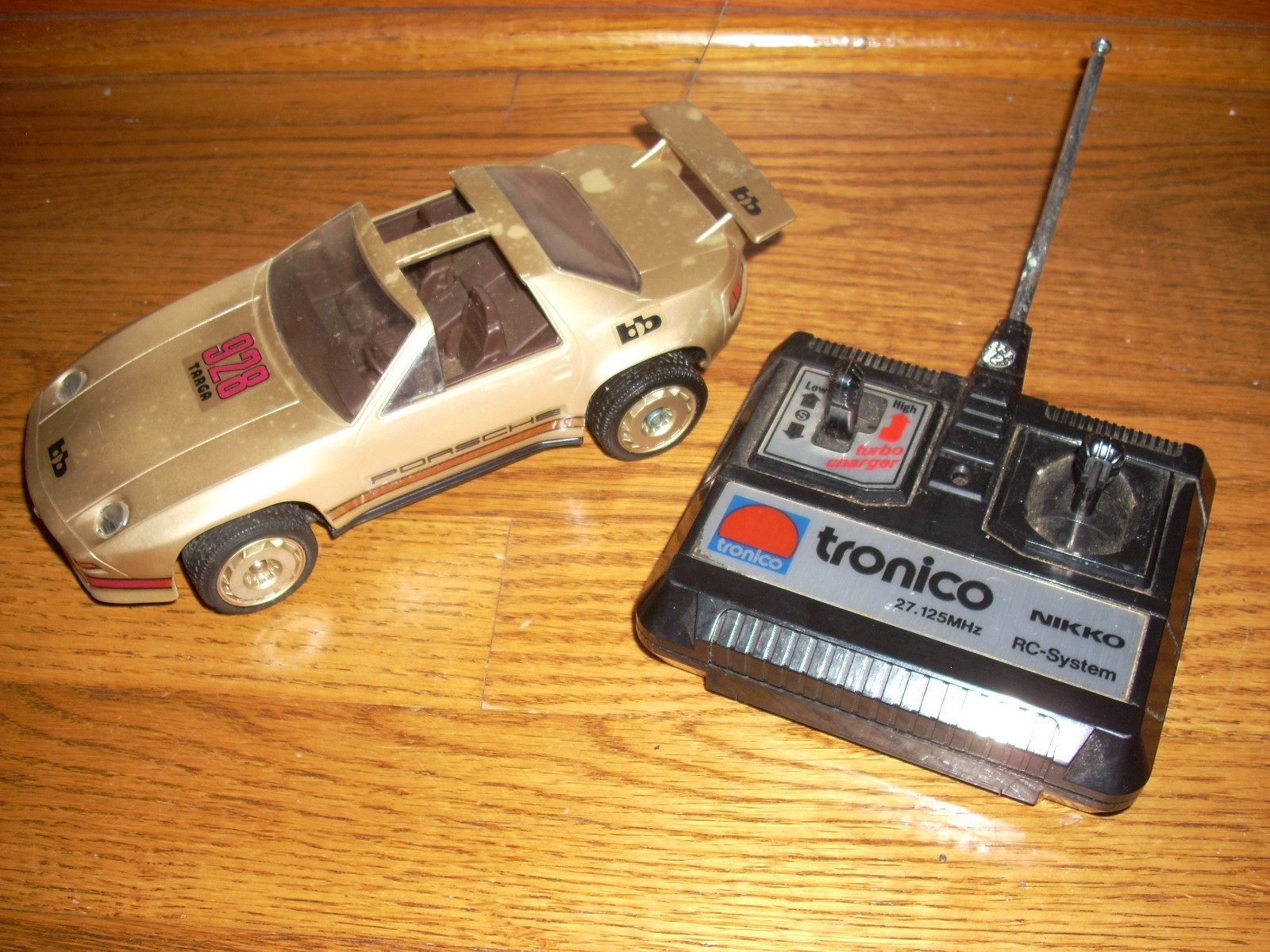 Vintage 1980s Nikko Porsche 928 Targa Radio Control RC Car 1/24