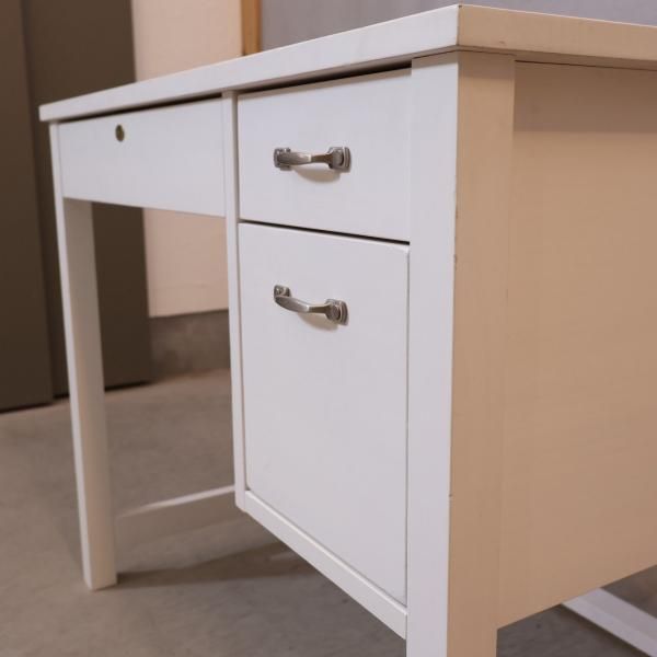 MOMO natural(モモナチュラル)のCIELE(シエル)シリーズの片袖デスク