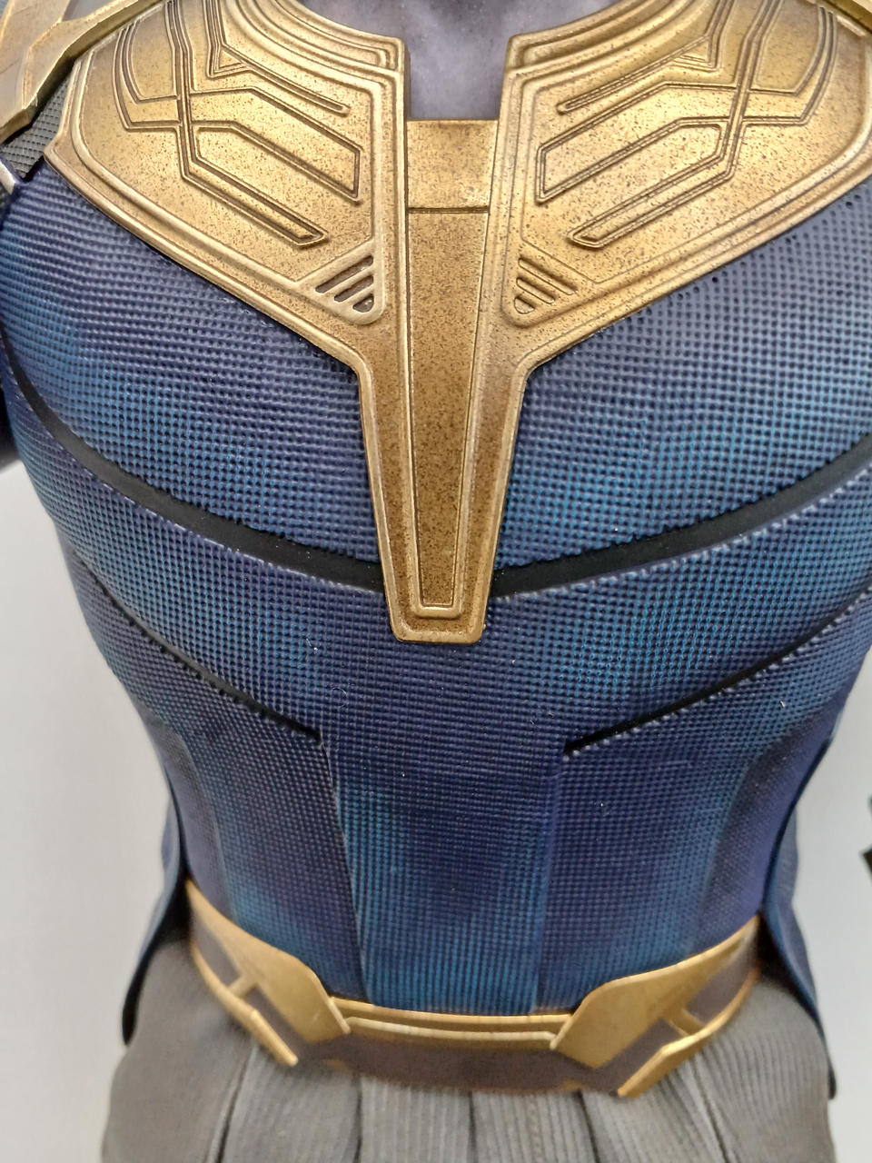 HOTTOYS|サノス アベンジャーズインフィニティウォー|【ハードオフ公式