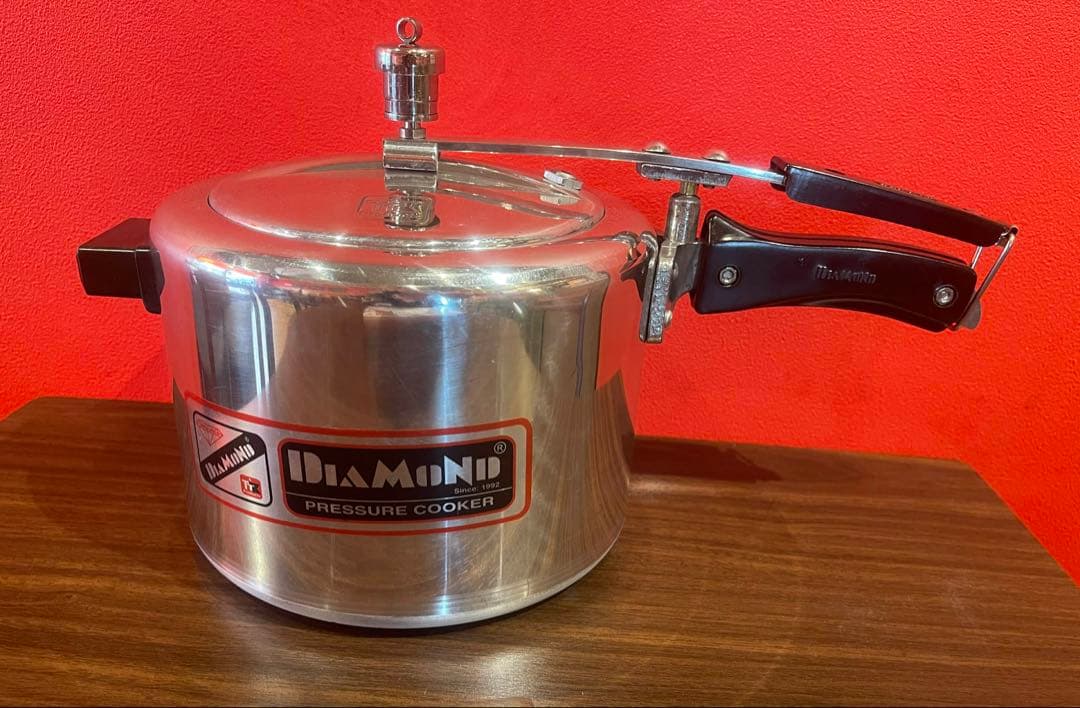 【ネパール製】DIAMOND 圧力鍋 ５L Pressure Cooker ネパールの圧力鍋