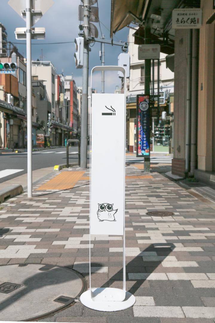 ☆値下げ、訳あり☆ オシャレ！スタンド 灰皿 角 ホワイト　大容量 灰皿 屋外 スタンド 灰皿スタンド おしゃれ 蓋つき 屋外 屋内 スタ