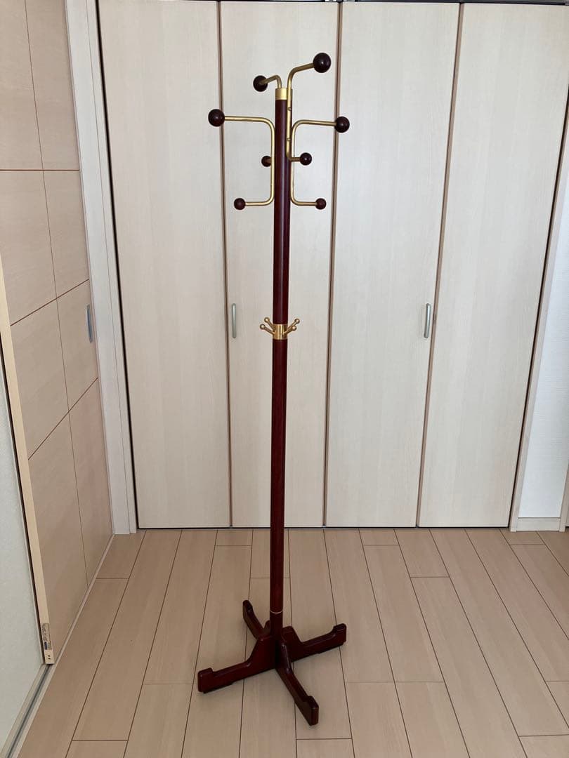 カリモク家具 ポールスタンド ポールハンガー コート掛け 木製 レトロ 楽天市場】ポールハンガー カリモクの通販