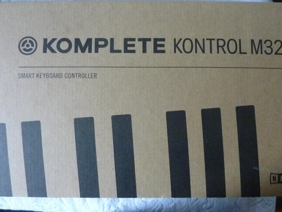 中古　KOMPLETE　KONTROL　M32 　　　rivin Komplete Kontrol M32 Compact Keyboard Controller – DJ TechTools